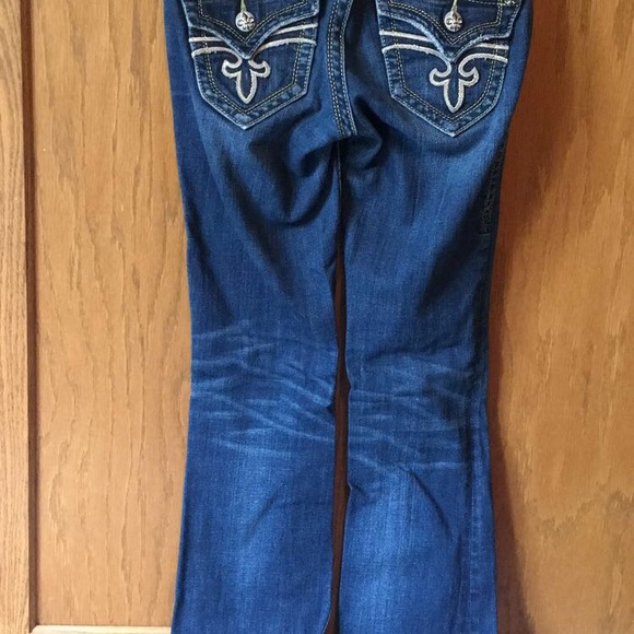 Rock Revival Jeans - Picture 4 of 4